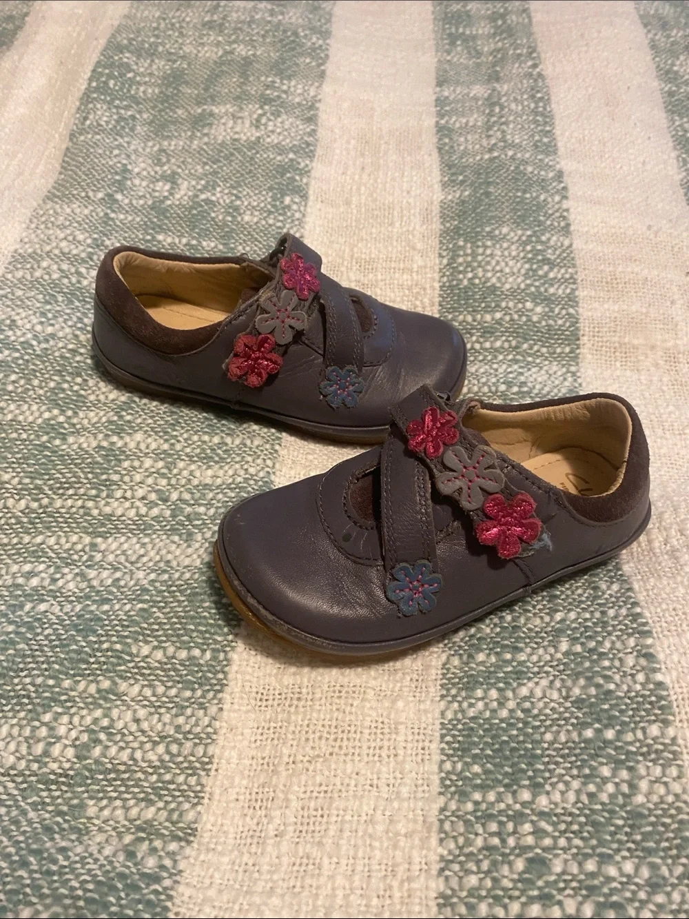 Clarks Navy and Pink Floral Strap Size 6